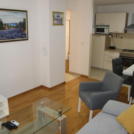 Apartment Pearl-Free Parking Makarska Kültér fotó